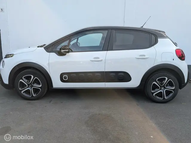 Citroën C3 1.2 PureTech S&S Feel 2019 Benzine 23