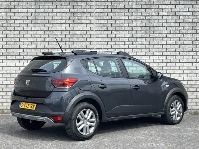 Dacia Sandero Stepway 1.0 TCe 90 Comfort 2023 Benzine 2