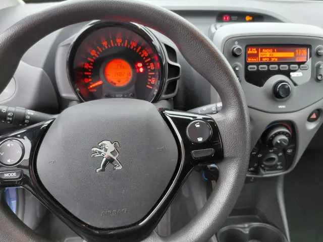 Peugeot 108 1.0 e-VTi Active 2019 Benzine 7