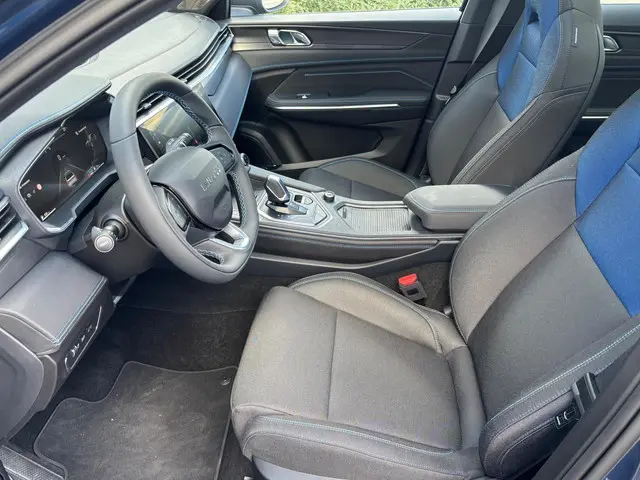 Lynk & Co 01 1.5 PHEV !! VERKOCHT!! 2025 Hybride Benzine 19