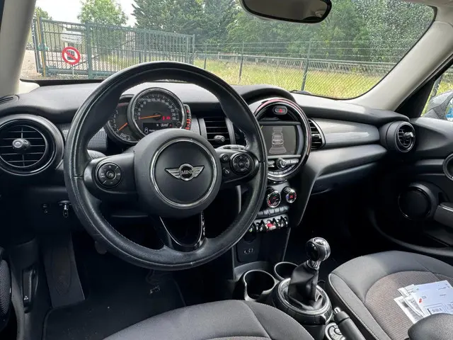MINI Cooper Mini 1.5 D Pepper /Diesel/Navi/ 2017 Diesel 9
