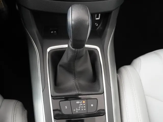 Peugeot 308 1.2 PureTech Allure 2017 Benzine 21