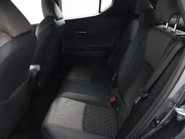 Toyota C-HR 1.8 Hybrid Active 2021 Hybride Benzine 7