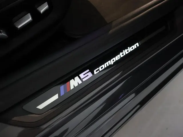 BMW M5 COMPETITION 740 PK FACELIFT MODEL 2020 Benzine 15