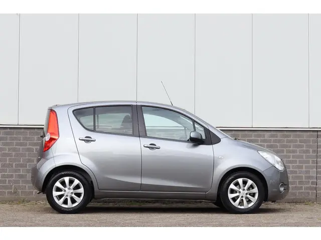 Opel Agila 1.0 Edition 2013 Benzine 5