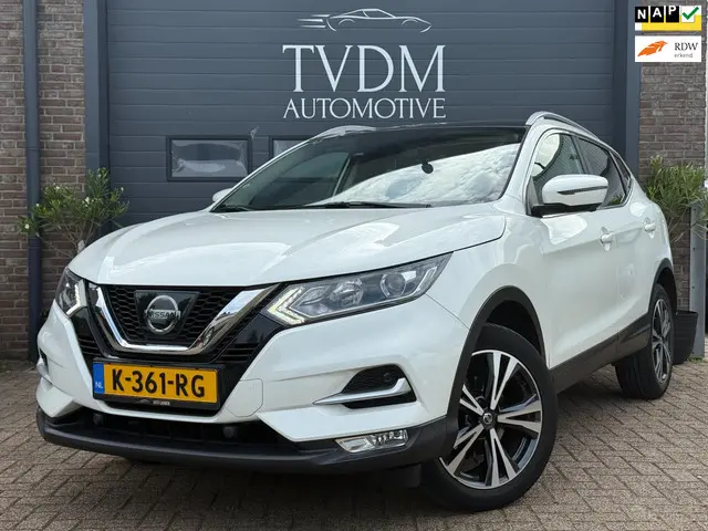 Nissan QASHQAI 1.2 N-Connect|NAVI|PANO|CLIMATE 2018 Benzine