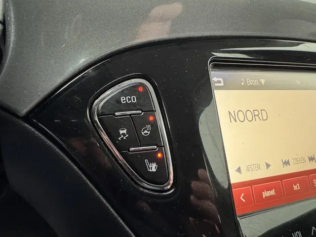 Opel ADAM 1.4 Turbo S 2015 Benzine 31