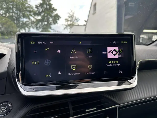 Peugeot e-208 EV GT 51 kWh 156 PK 2024 Elektrisch 21