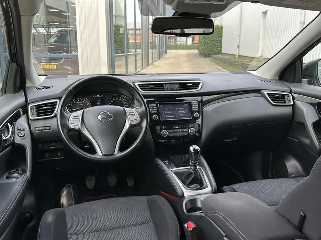 Nissan QASHQAI 1.2 N-Connecta 2017 Benzine 40