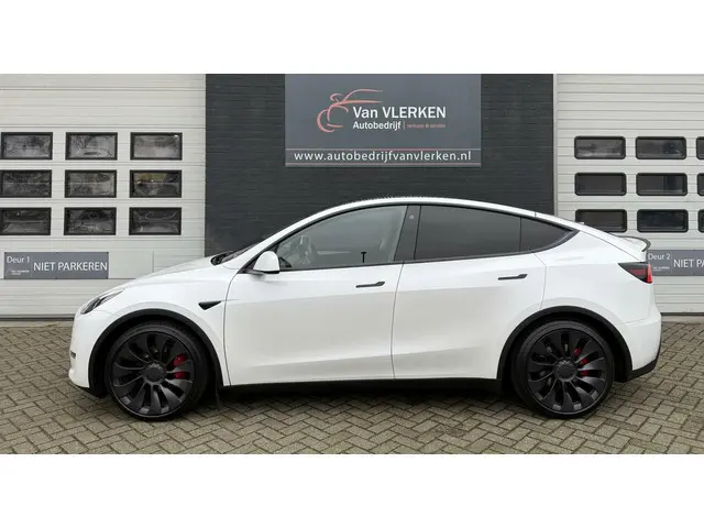 Tesla Model Y Performance AWD 75 kWh 2022 Elektrisch 7