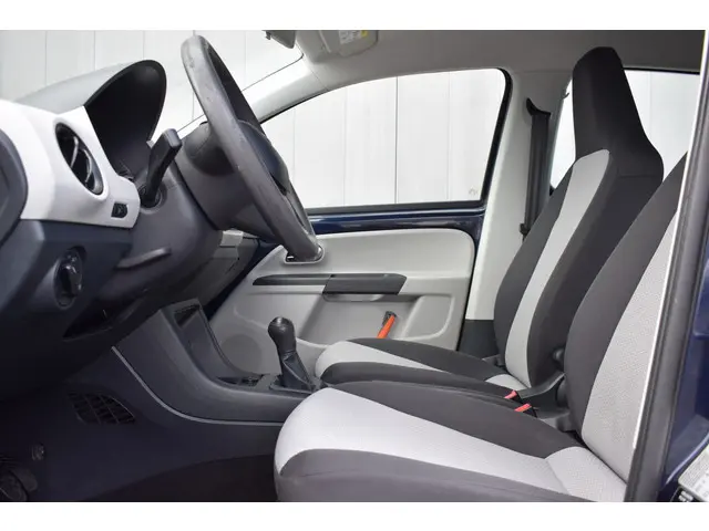 SEAT Mii 1.0 Style 5Drs Dynamic 2014 Benzine 7