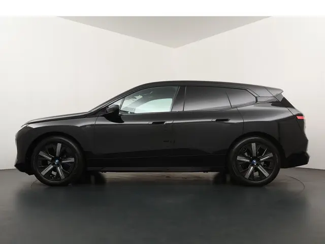 BMW iX M60 112 kWh 2022 Elektrisch 11