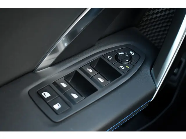 BMW X1 xDrive25e M-Sport 2024 Hybride Benzine 36