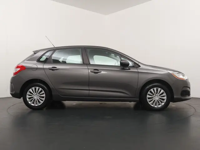 Citroën C4 1.2 PureTech Live 2016 Benzine 6