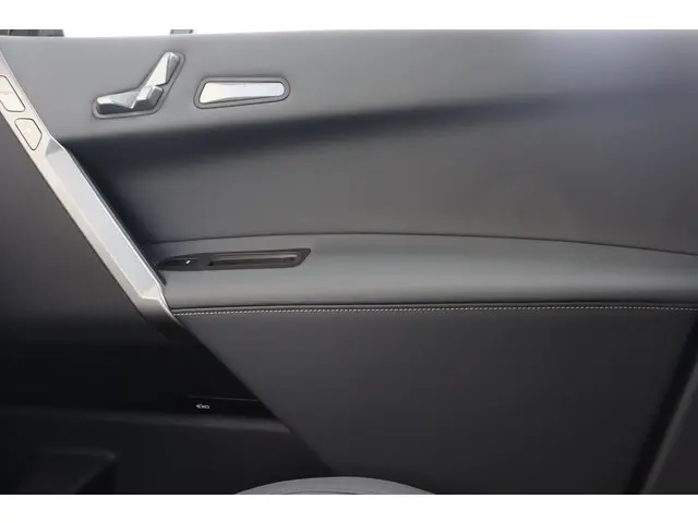 BMW iX xDrive45 2025 Elektrisch 34