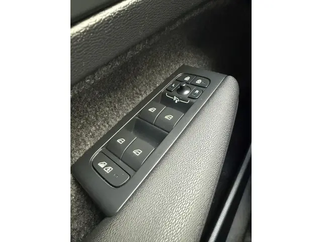 Volvo XC40 1.5 T2 Park Assist Pack 2024 Benzine 17