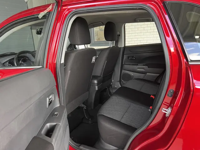 Mitsubishi ASX 2.0 Pure 2020 Benzine 28