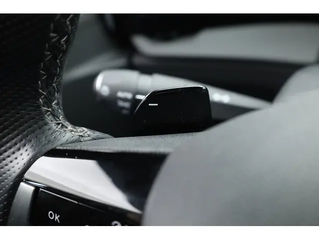 Opel Astra 1.6 Hybrid GS Line 2022 Hybride Benzine 11