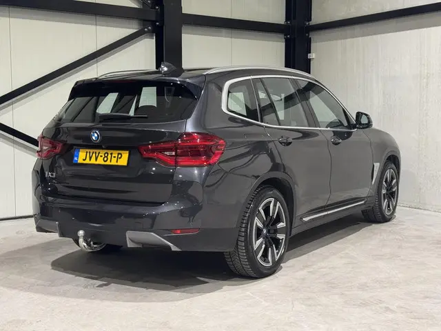 BMW iX3 Executive 80 kWh 2021 Elektrisch 28