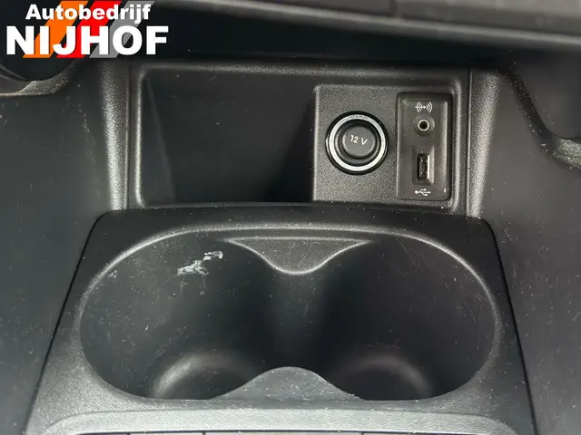 SEAT Ibiza ST 1.0 EcoTSI Style Connect 2016 Benzine 32