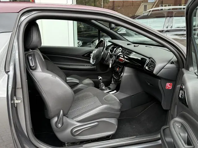 Citroën DS3 1.6 THP Sport Chic 2012 Benzine 23