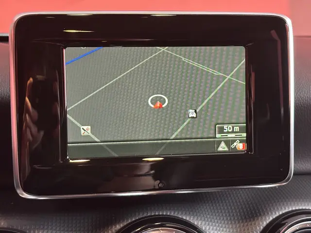 Mercedes-Benz A-Klasse 180 2014 Benzine 33