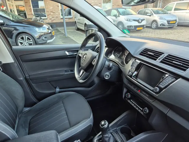Škoda Fabia Combi 1.0 TSI Style navigatie 2019 Benzine 15
