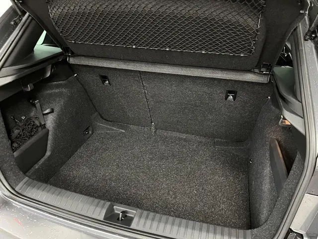 Škoda Kamiq 1.5 TSI ACT Monte Carlo Sport 2023 Benzine 9