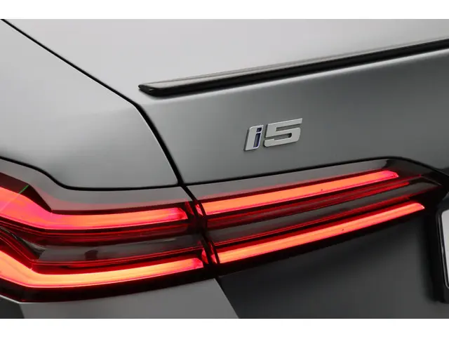 BMW i5 Sedan 2024 Elektrisch 40