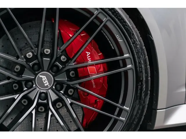 Audi RS6 A6 Avant TFSI quattro 2019 Benzine 30
