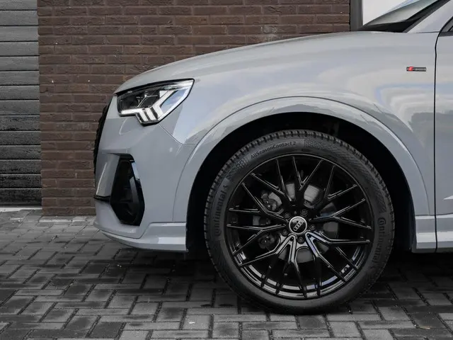 Audi Q3 Sportback 35 TFSI S Edition 2021 Benzine 28