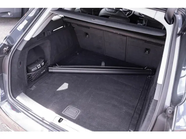 Audi A4 Avant 35 TFSI Business Edition 2021 Benzine 11