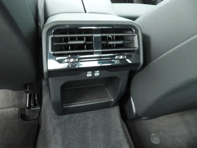 BMW 5 Serie Sedan 530e 2025 Hybride Benzine 19