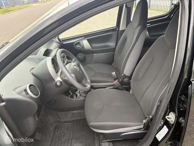 Toyota Aygo 1.0 VVT-i Access 2014 Benzine 14