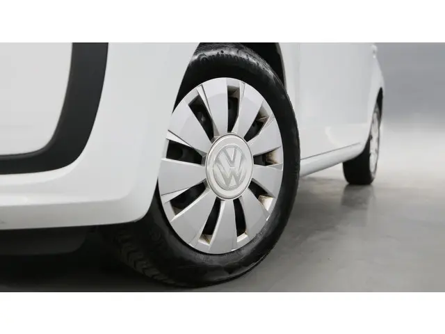 Volkswagen up! 1.0 BMT 60pk Move up! 2019 Benzine 12