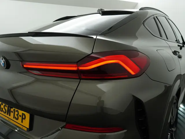 BMW X6 xDrive40i 2024 Benzine 31