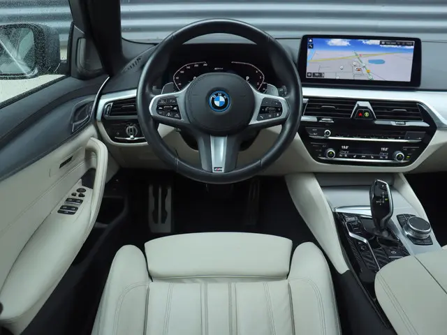 BMW 5 Serie Touring 530e 2023 Hybride Benzine 9