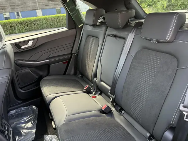 Ford Kuga 2.5 PHEV Active X 2025 Hybride Benzine 20