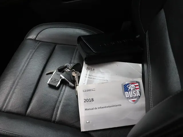 GMC Sierra DENALI 6.2 L V8 2019 LPG/Gas 27