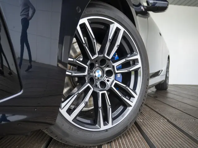 BMW 5 Serie Sedan 520i 2025 Benzine 43