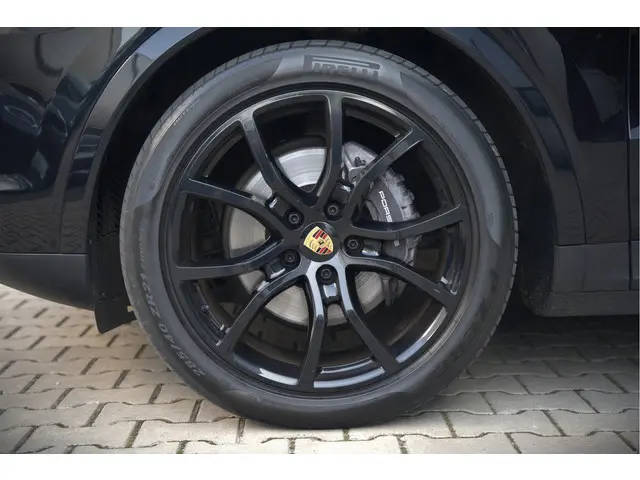 Porsche Cayenne 3.0 E-Hybrid 2018 Hybride Benzine 17
