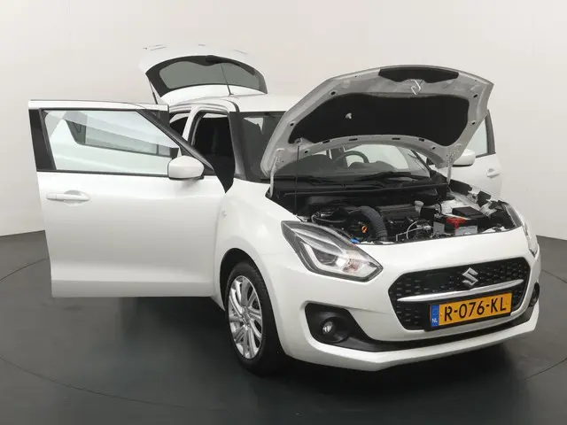 Suzuki Swift 1.2 Select Smart Hybrid 2022 Benzine 25