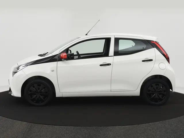 Toyota Aygo 1.0 VVT-i x-fun 2021 Benzine 3