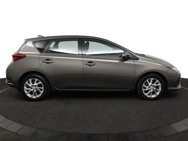 Toyota Auris 1.2T Aspiration 2017 Benzine 13