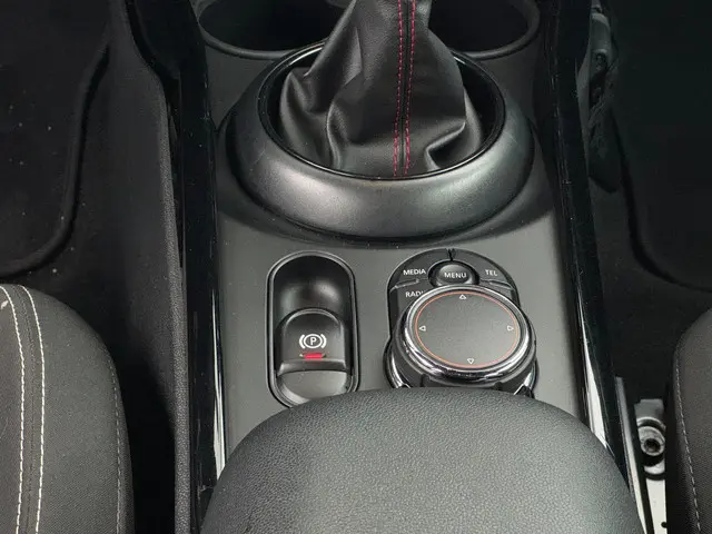 MINI Clubman Mini 1.5 One Salt Business 2016 Benzine 21