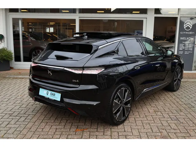 DS DS 4 e-Tense 225 'Etoile' 2024 Hybride Benzine 8