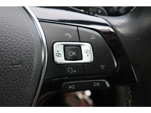 Volkswagen Golf 1.4 TSI Highline 2014 Benzine 24