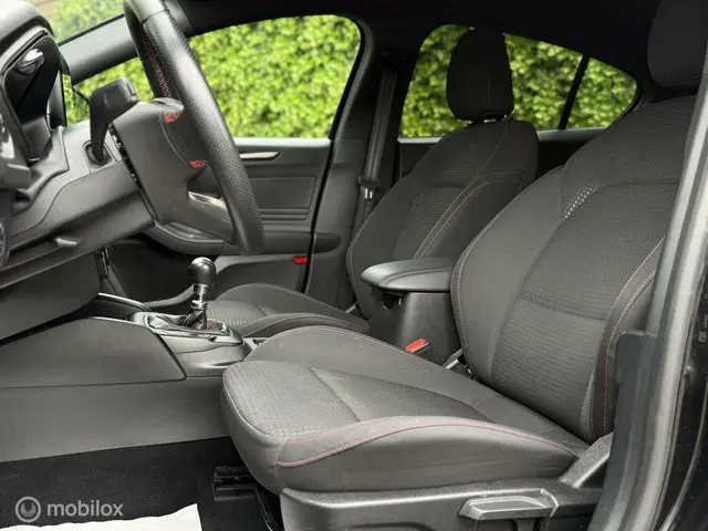 Ford Focus 1.0 EcoBoost ST Line | Carplay | PDC | 2020 Benzine 4