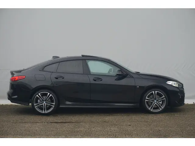 BMW 2 Serie Gran Coupé 218i 2025 Benzine 4