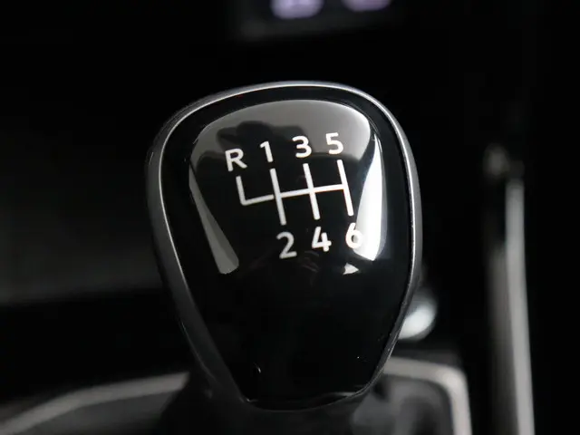 Volkswagen T-Cross 1.0 TSI Life Business 2020 Benzine 16